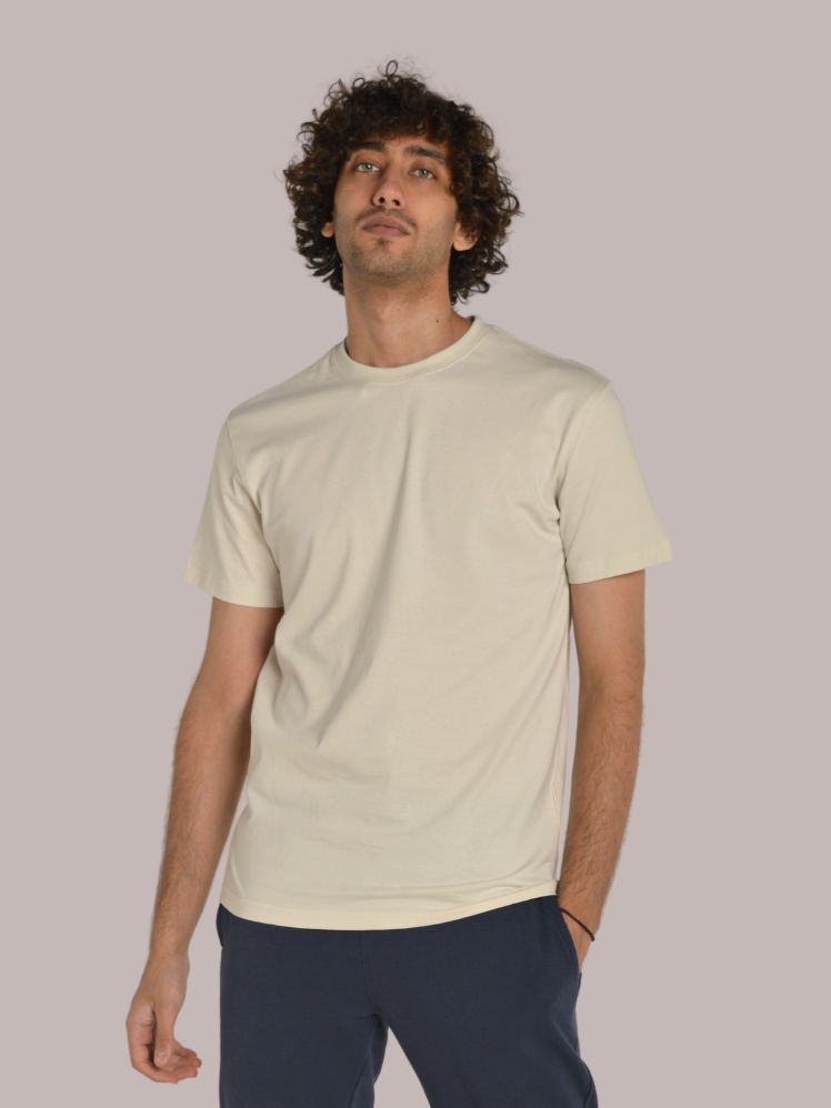 Basic - High Neck - Relaxed Creamy T-shirt